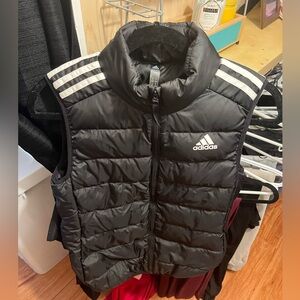 Adidas sleeveless coat Small